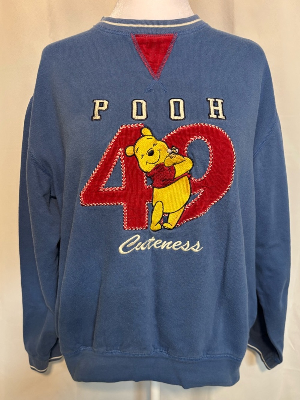 Disney Winnie the Pooh 49 Cuteness Sweatshirt Large Blue Y2K Cute